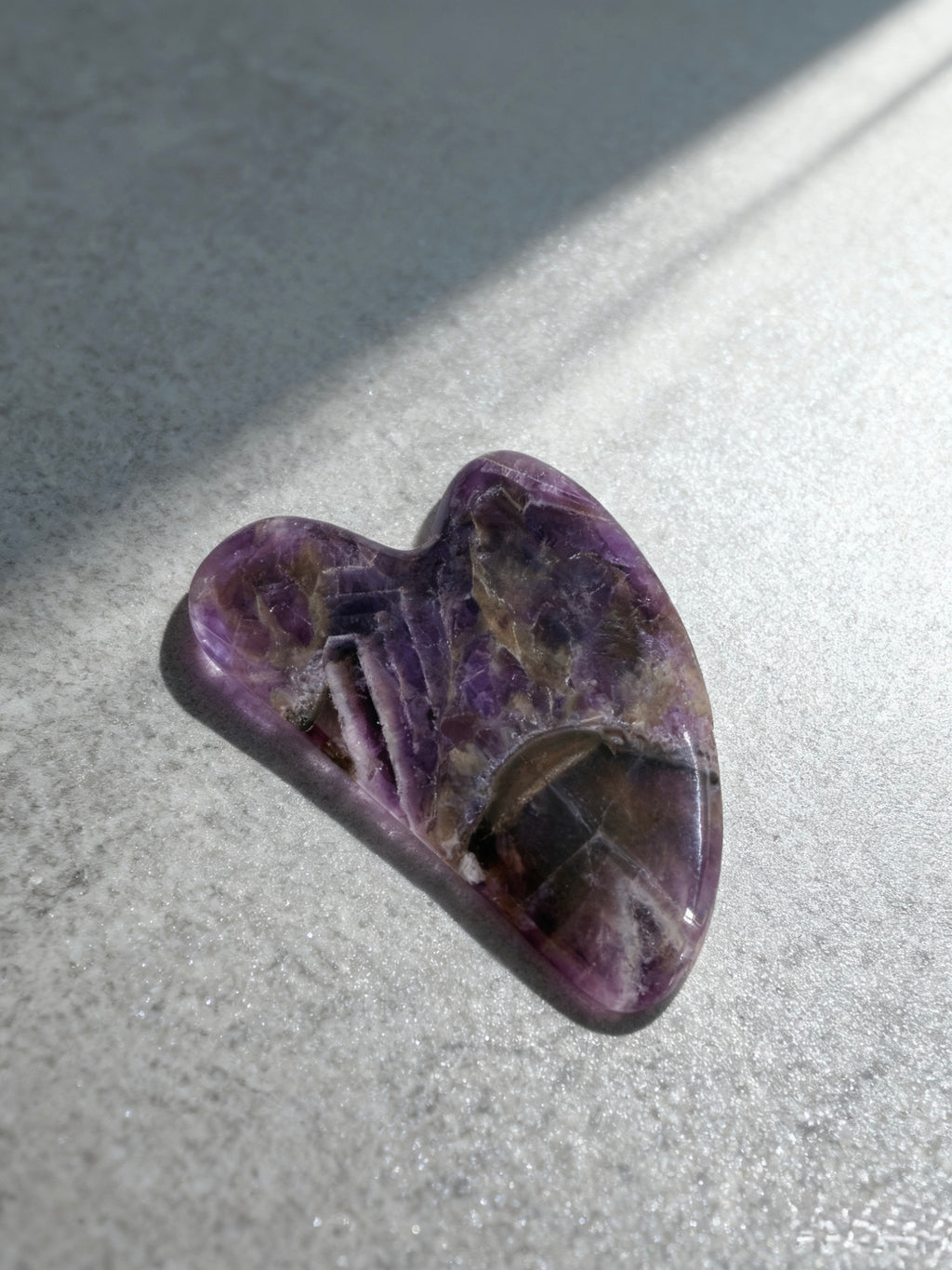 Omira Amethyst Gua Sha