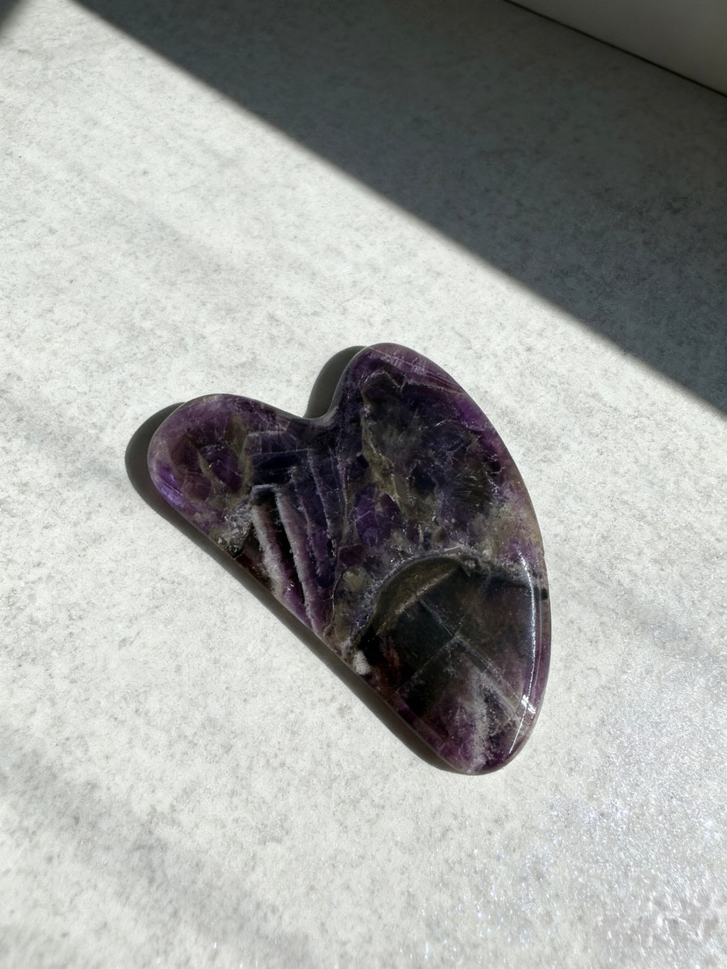 Omira Amethyst Gua Sha