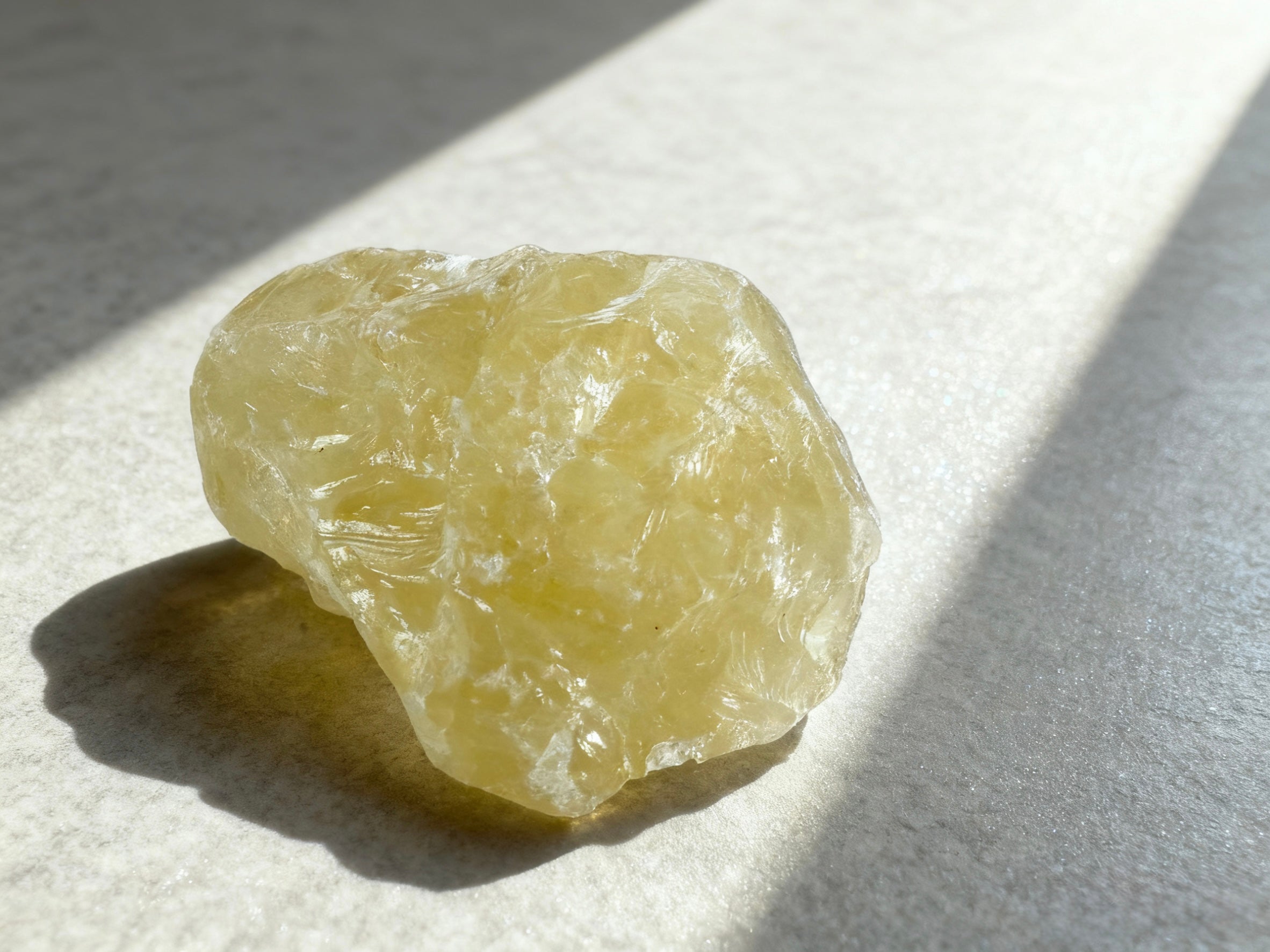 Omira Raw Crystal Collection — 25 Natural Stones