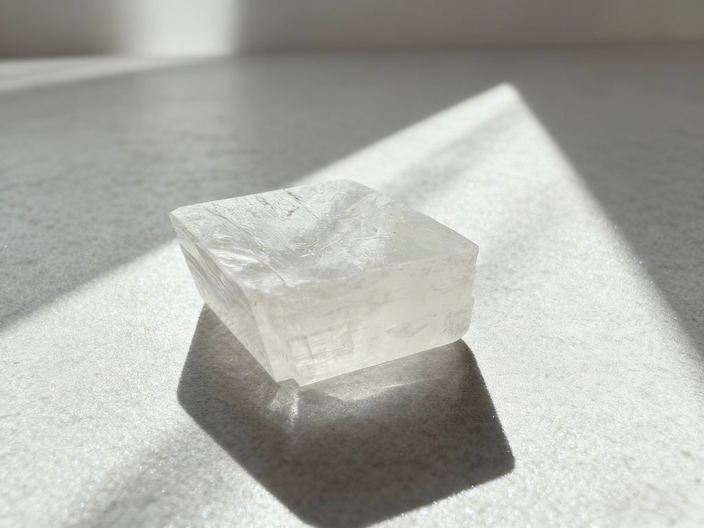 Omira Raw Crystal Collection — 25 Natural Stones