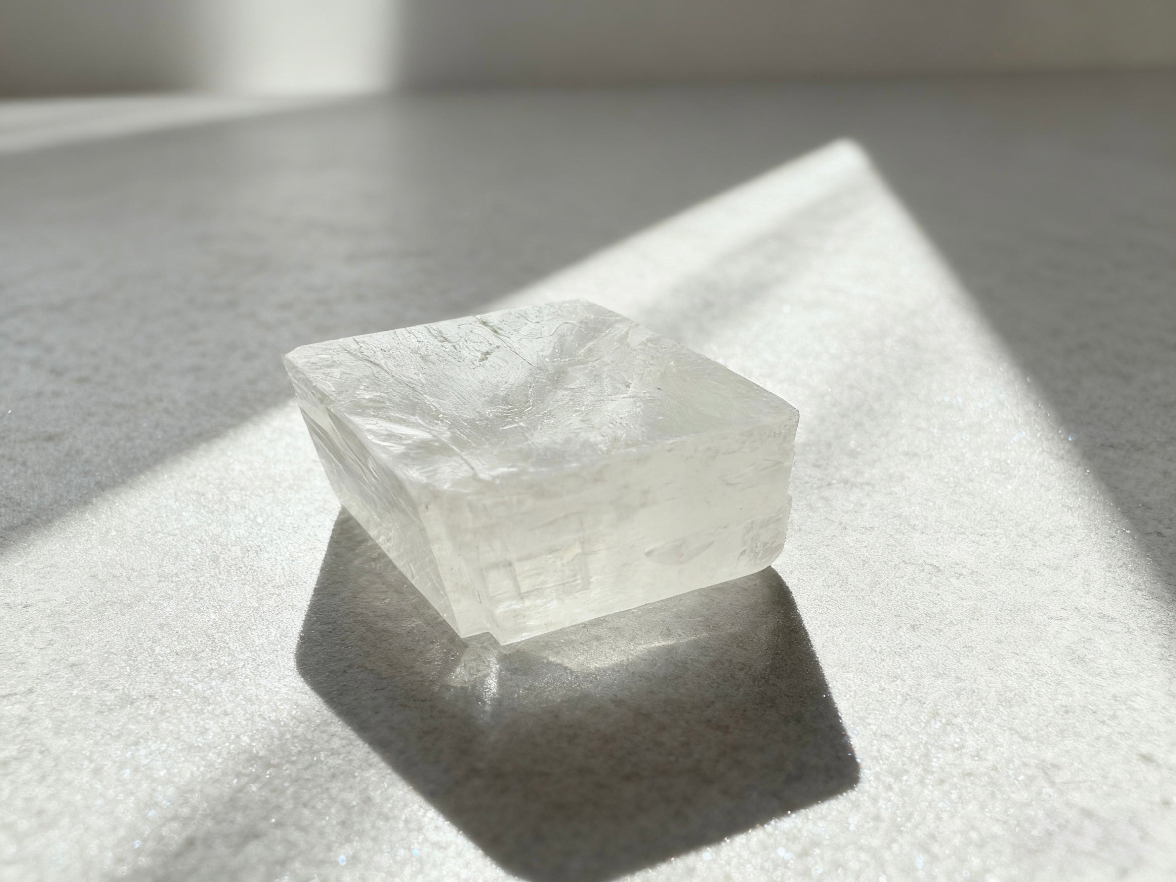 Omira Raw Crystal Collection — 25 Natural Stones