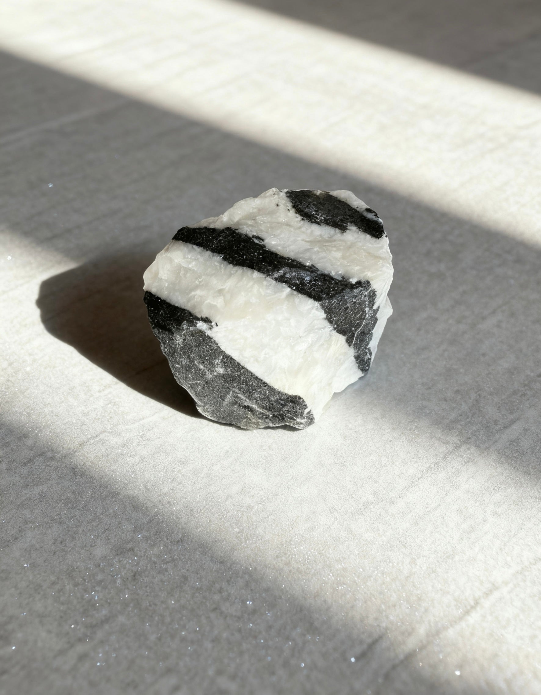 Omira Raw Crystal Collection — 25 Natural Stones