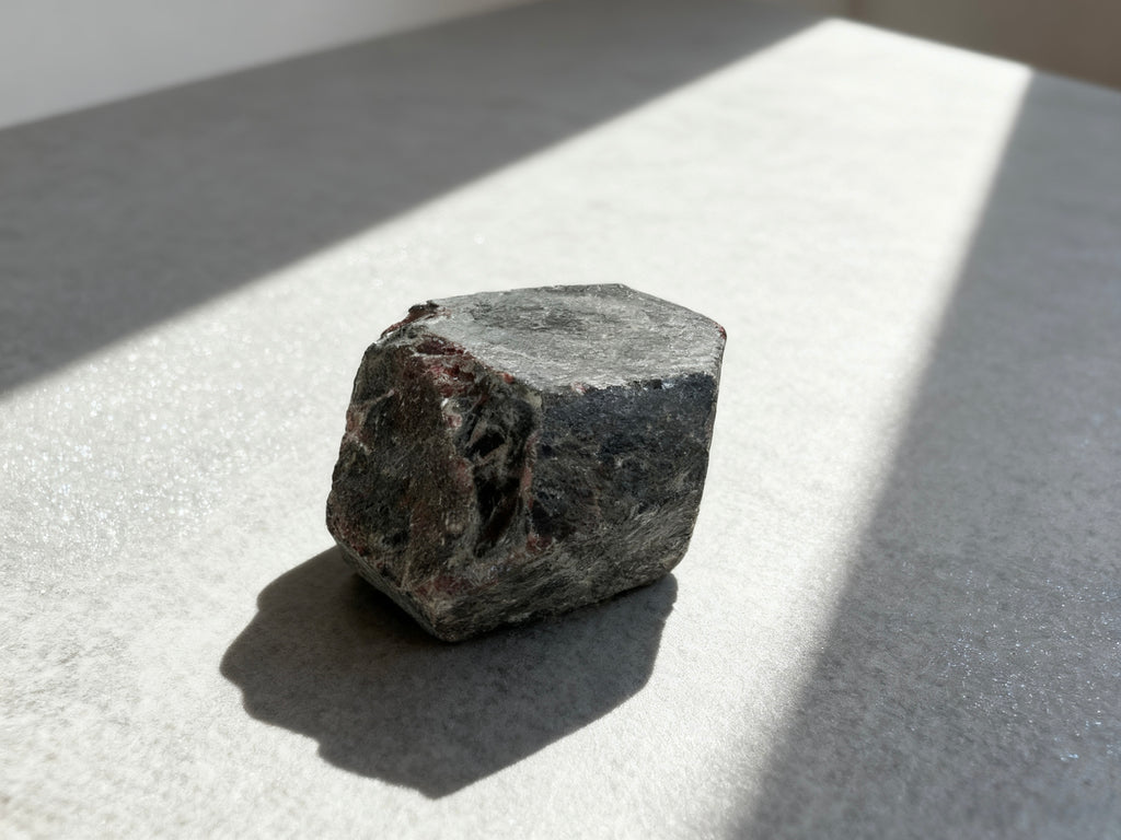 Omira Raw Crystal Collection — 25 Natural Stones