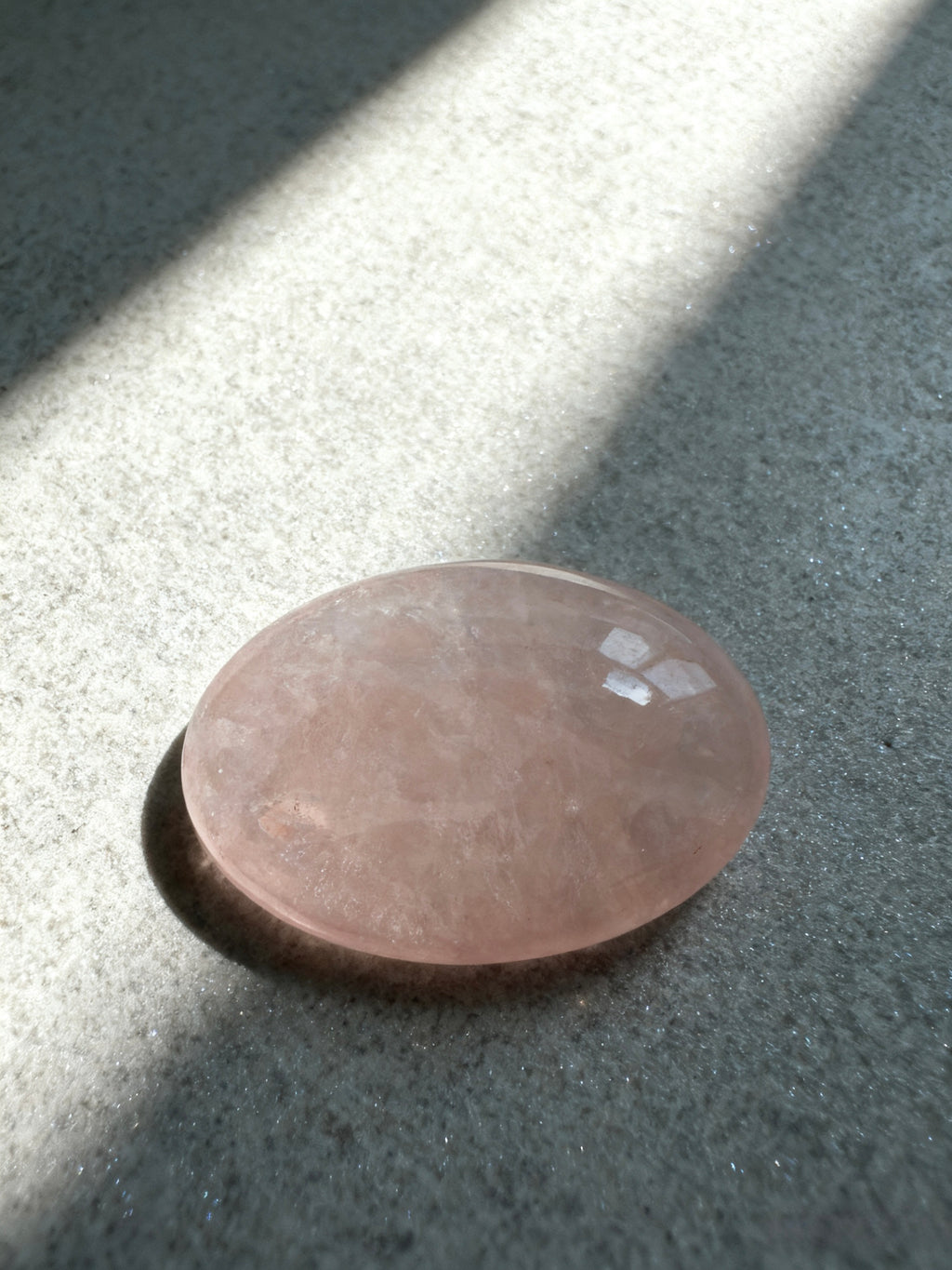 Omira Rose Quartz Palm Stone
