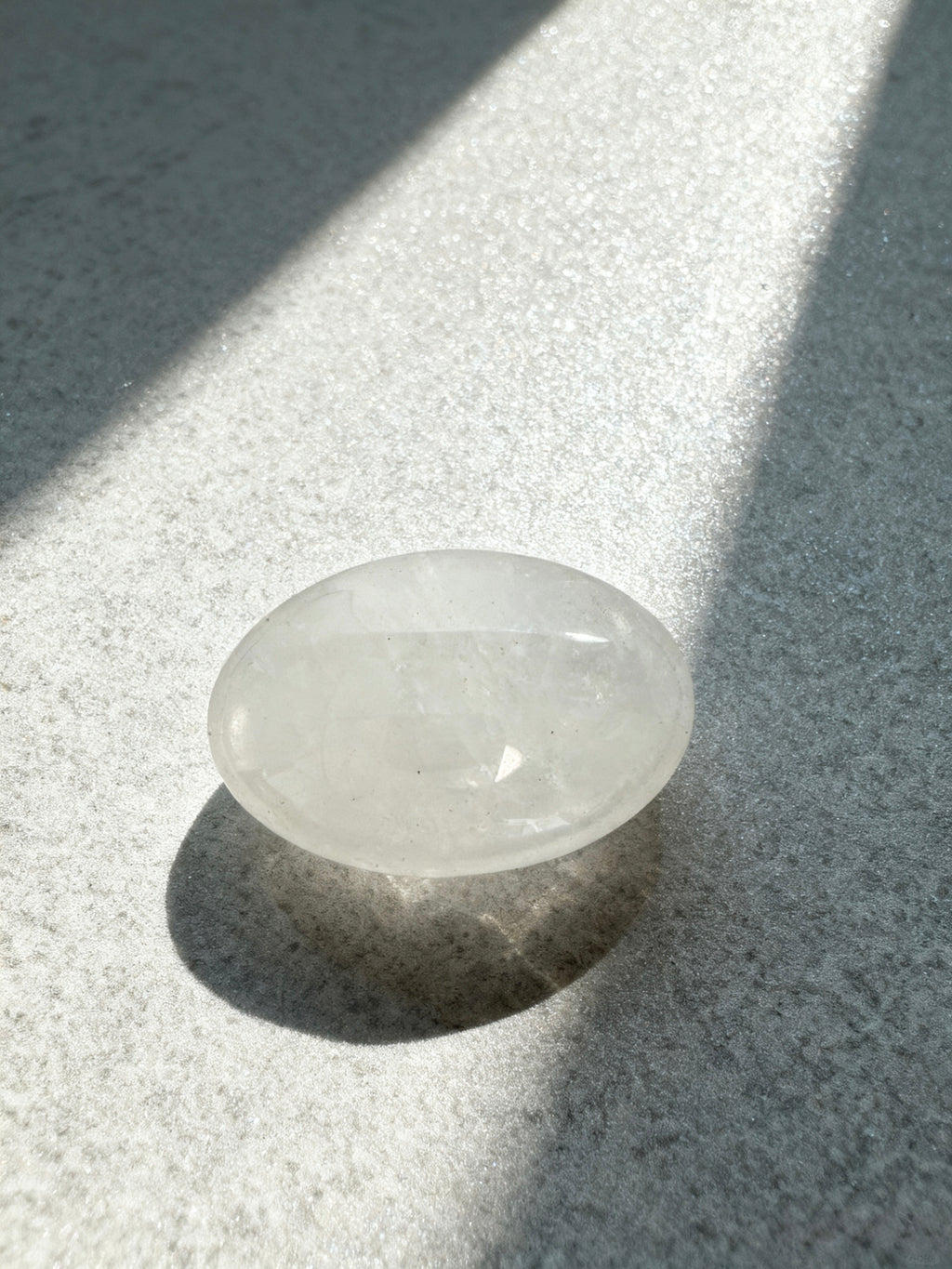 Omira Clear Quartz Palm Stone